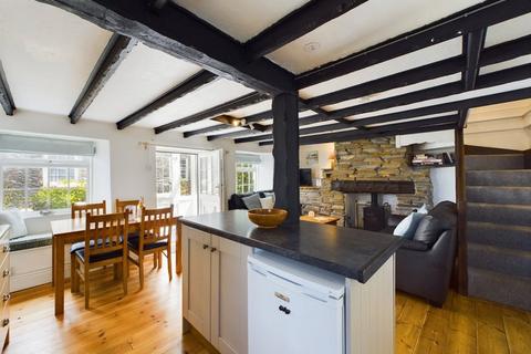 Fuchsia Cottage High Street, Boscastle, PL35 0BE