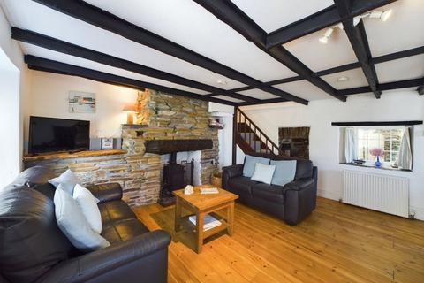 Fuchsia Cottage High Street, Boscastle, PL35 0BE