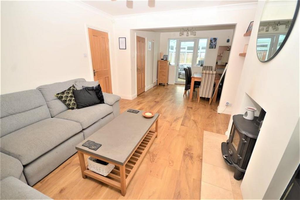 Bamburgh Avenue, South Shields 3 bed semidetached house for sale £