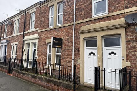 2 bedroom flat to rent, Walpole Street, Newcastle upon Tyne NE6