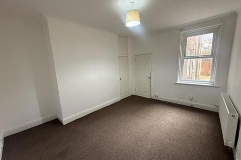 2 bedroom flat to rent, Walpole Street, Newcastle upon Tyne NE6