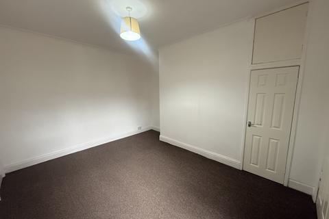 2 bedroom flat to rent, Walpole Street, Newcastle upon Tyne NE6