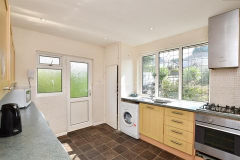 3 bedroom detached bungalow for sale - Chalkland Rise, Woodingdean, Brighton, East Sussex