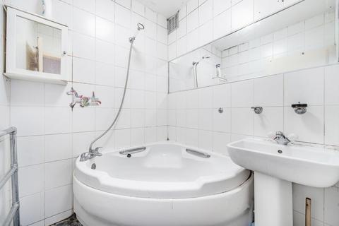 24 Ingleside Close, Beckenham, BR3 1QU
