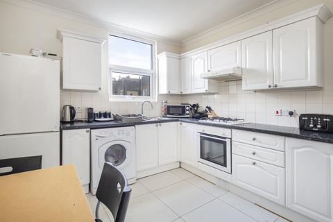 3 bedroom terraced house to rent, Bickersteth Road, Tooting,  London, SW17