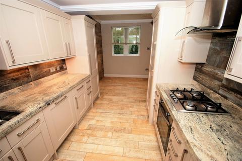 2 bedroom apartment to rent, Blackdown Hall, Sandy Lane, Leamington Spa, Warwickshire, CV32