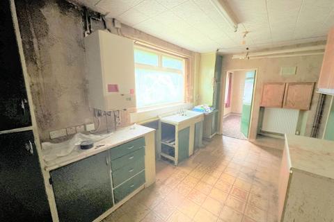 43 Meadowgate Road, Salford, M6 8DG
