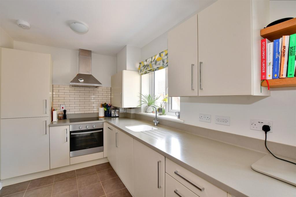 Lounge/ Dining / Kitchen