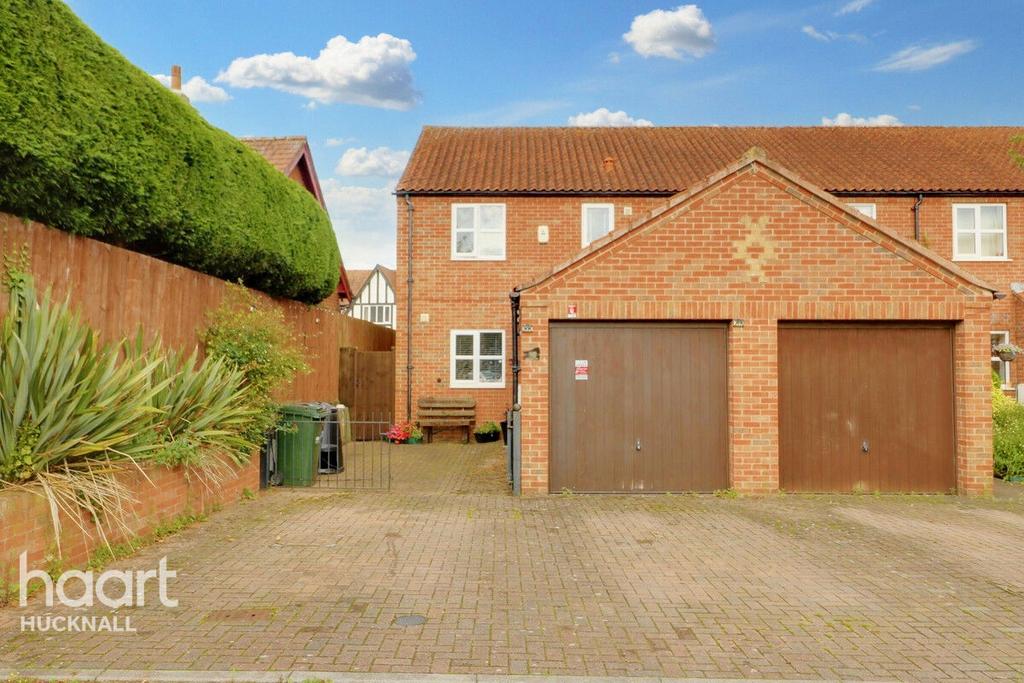 Blacksmiths Court, Papplewick 3 bed semidetached house for sale £250,000