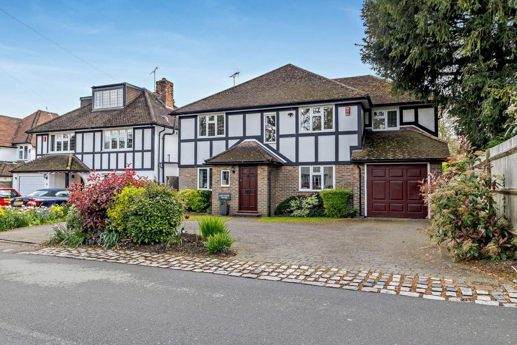 Moss Lane, Pinner Village, HA5 4 bed detached house for sale £1,500,000