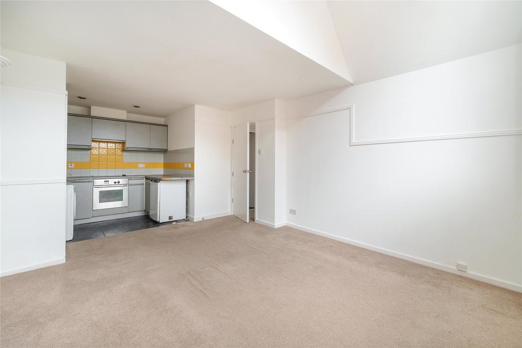 Sitting To Kitchen