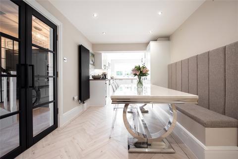 21 Foxhunter Walk, Billericay, CM11 1DZ