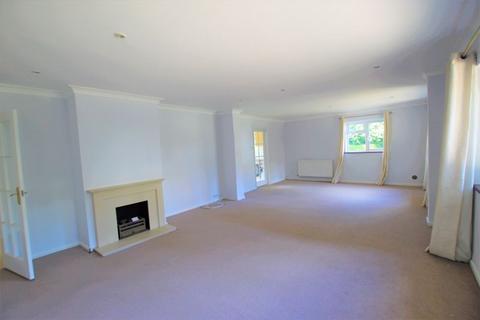 5 bedroom detached house to rent, Epsom