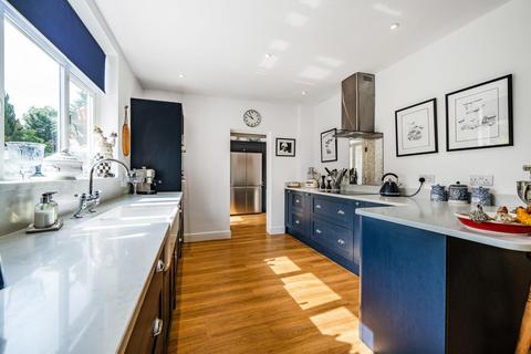 31 Ashgrove Road, Bromley, BR1 4JN