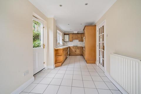8 Hanley Place, Beckenham, BR3 1UR