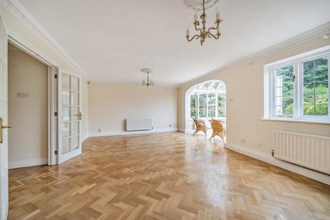 8 Hanley Place, Beckenham, BR3 1UR