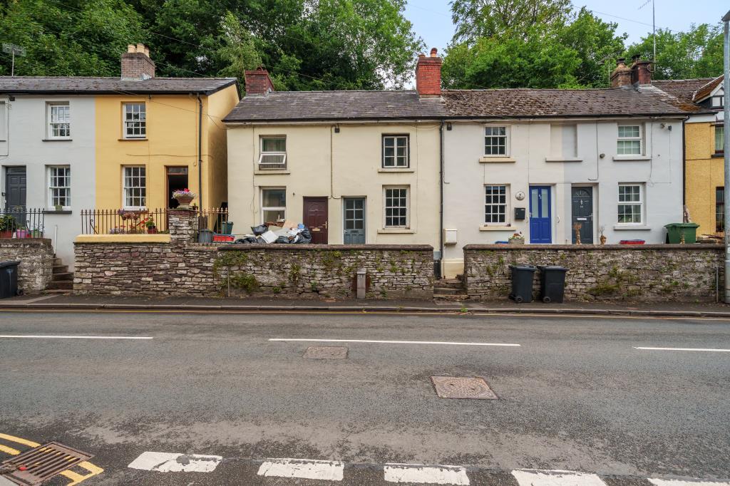 Brecon, Powys, LD3 2 bed end of terrace house for sale £90,000