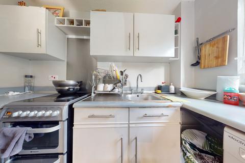 63 Brangwyn Crescent, London, SW19 2UA
