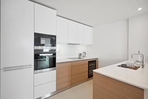 2 bedroom apartment for sale, Hollen Street, London, W1F