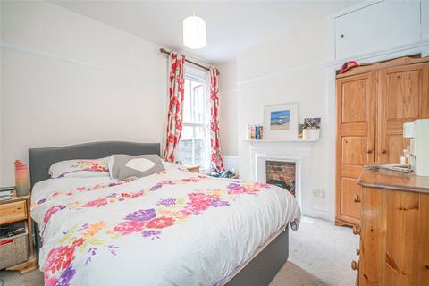 70 Princes Avenue, London, N22 7SA