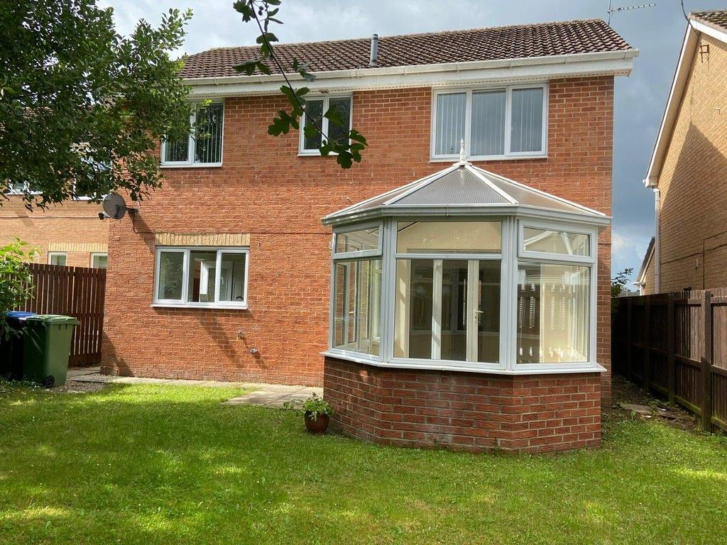 Bluebell Drive, Spennymoor, Co.... 4 bed detached house £995 pcm (£