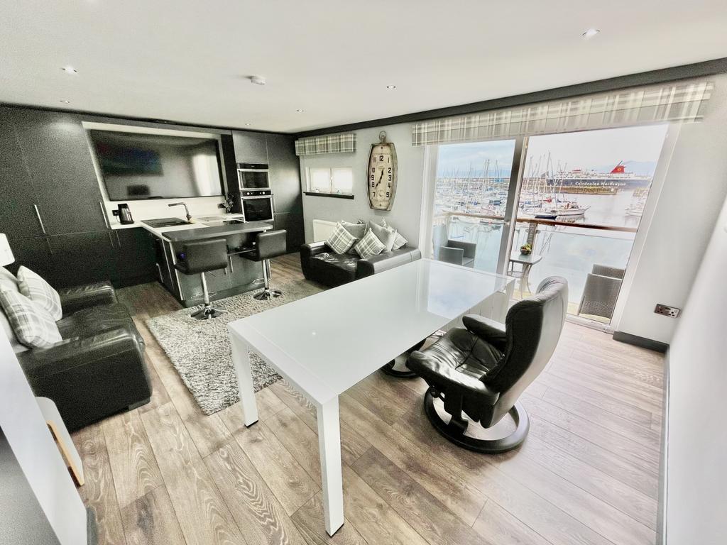 89 Mariners View, Ardrossan 2 bed apartment £109,995