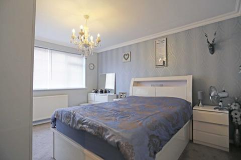4 Alfred Road, Aveley, South Ockendon, RM15 4SU
