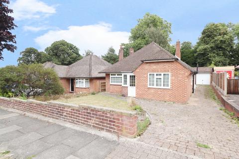 12 Kemble Drive, Bromley, BR2 8PZ