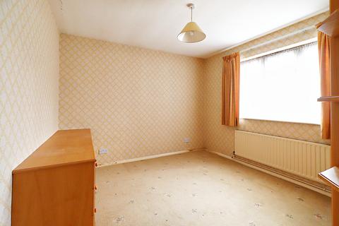 12 Kemble Drive, Bromley, BR2 8PZ