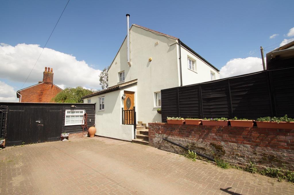 Farnham, Nr Saxmundham, Suffolk 4 bed detached house for sale £350,000