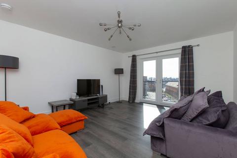 3 bedroom flat for sale, 79/10 Ocean Drive, The Shore, Edinburgh, EH6 6BP