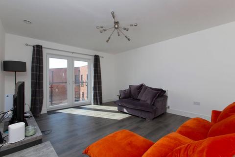 3 bedroom flat for sale, 79/10 Ocean Drive, The Shore, Edinburgh, EH6 6BP