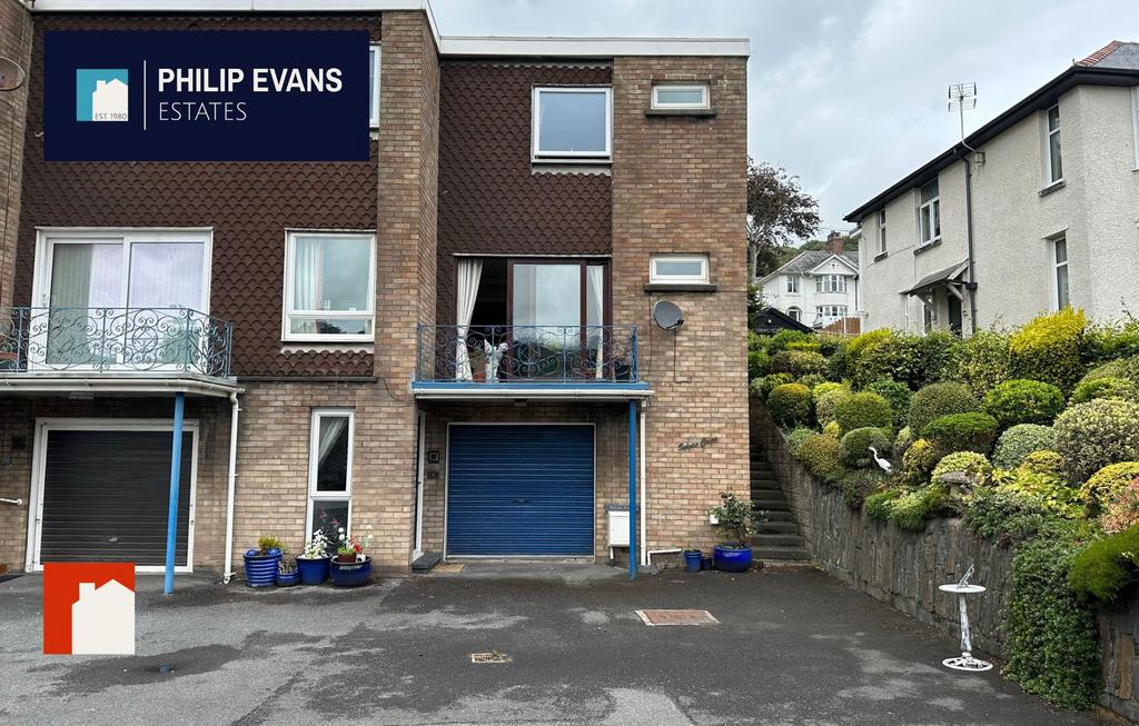 Penglais Road, Aberystwyth SY23 3 bed end of terrace house for sale £