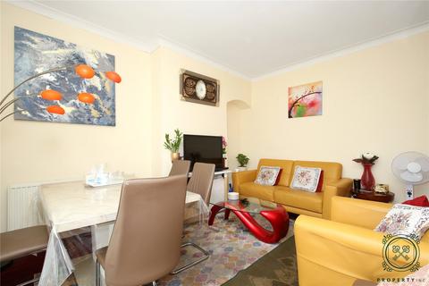20 Hewitt Avenue, London, N22 6QD