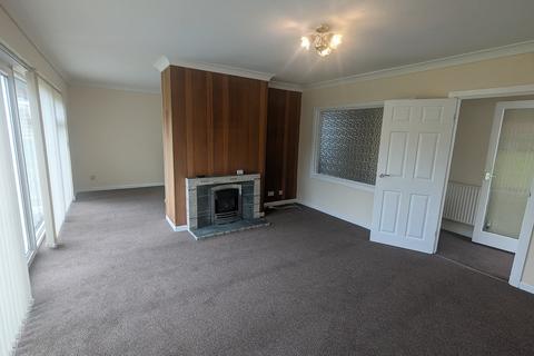 3 bedroom detached bungalow to rent, 2A Pengors Road Llangyfelach Swansea