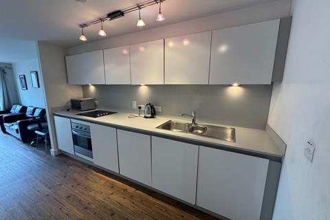2 bedroom apartment to rent, Available Now, HUB 2 BED DUPLEX APARTMENT WITH PARKING