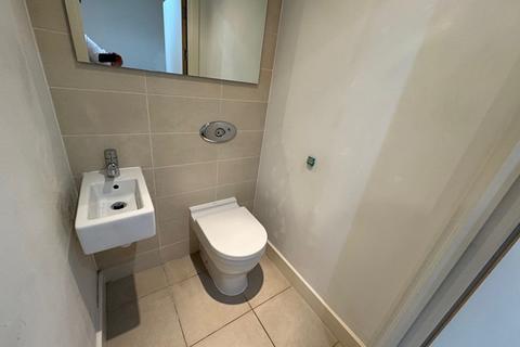 2 bedroom apartment to rent, Available Now, HUB 2 BED DUPLEX APARTMENT WITH PARKING