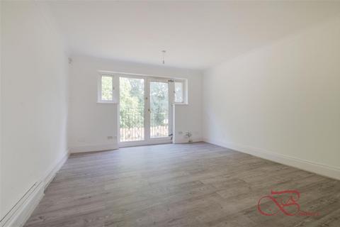 6 Roehampton Vale, London, SW15 3RY