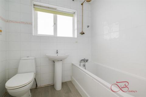 6 Roehampton Vale, London, SW15 3RY