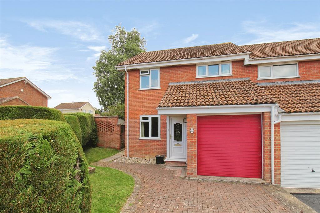 Kingsley Place, Trowbridge 3 bed semidetached house for sale £260,000