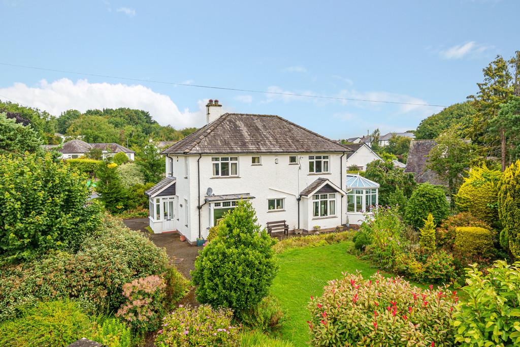 Heathcroft, Cardrona Road, GrangeoverSands, Cumbria, LA11 7EW 3 bed