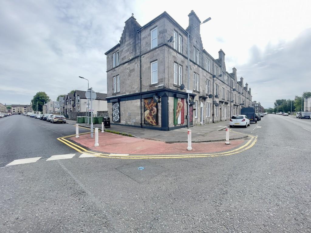 Castlegreen Lane, Dumbarton G82 1HW 2 bed flat £69,500