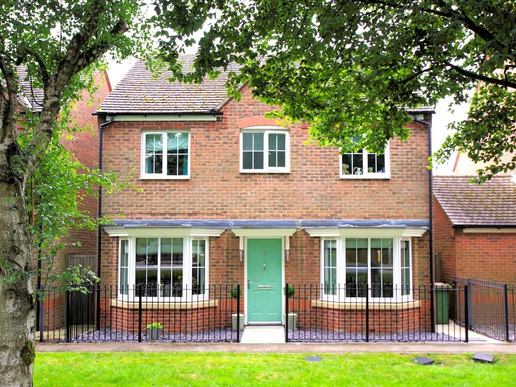 Birch Road, AshbydelaZouch 4 bed detached house for sale £400,000