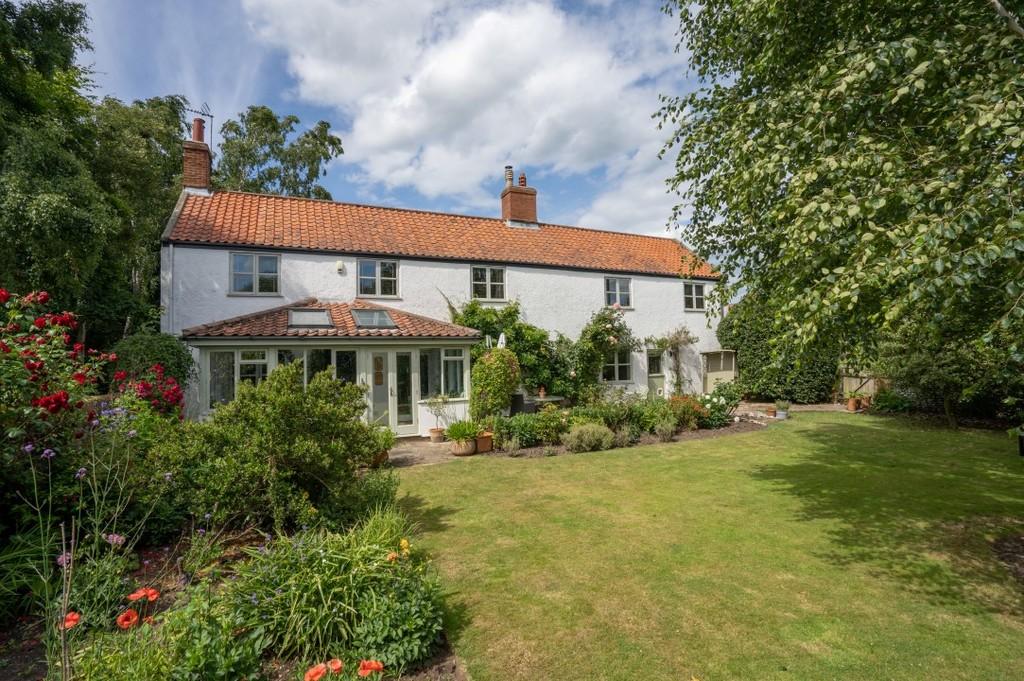 West Somerton 5 bed farm house for sale £750,000