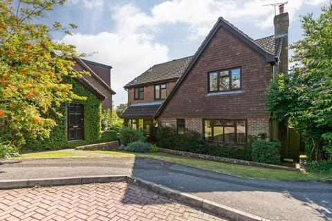 34 Ashbarn Crescent, Winchester, SO22 4QJ