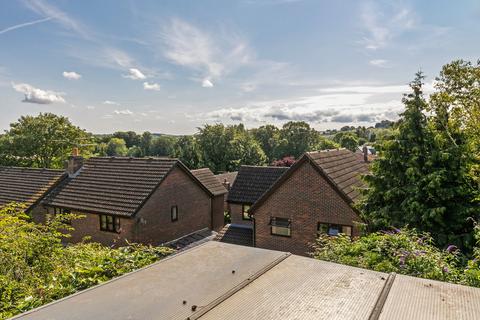 34 Ashbarn Crescent, Winchester, SO22 4QJ