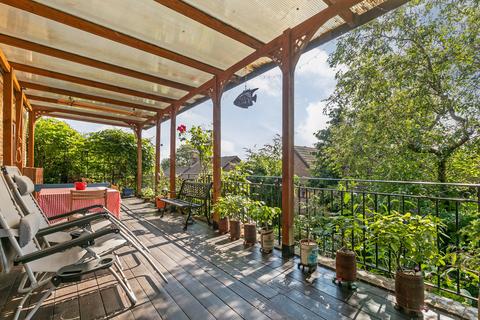 34 Ashbarn Crescent, Winchester, SO22 4QJ