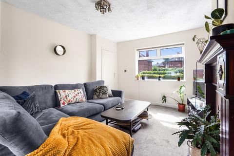 3 bedroom semi-detached house for sale - Hollin Park Road, Leeds, LS8