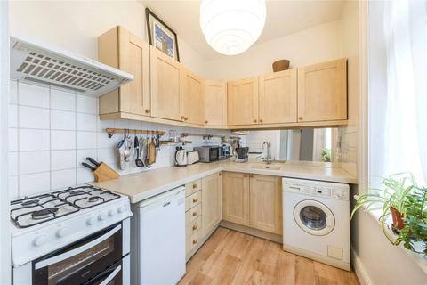 1 bedroom flat to rent, Coptic Street, London