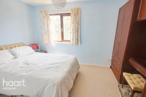 38 Harvel Avenue, Rochester, ME2 3JU